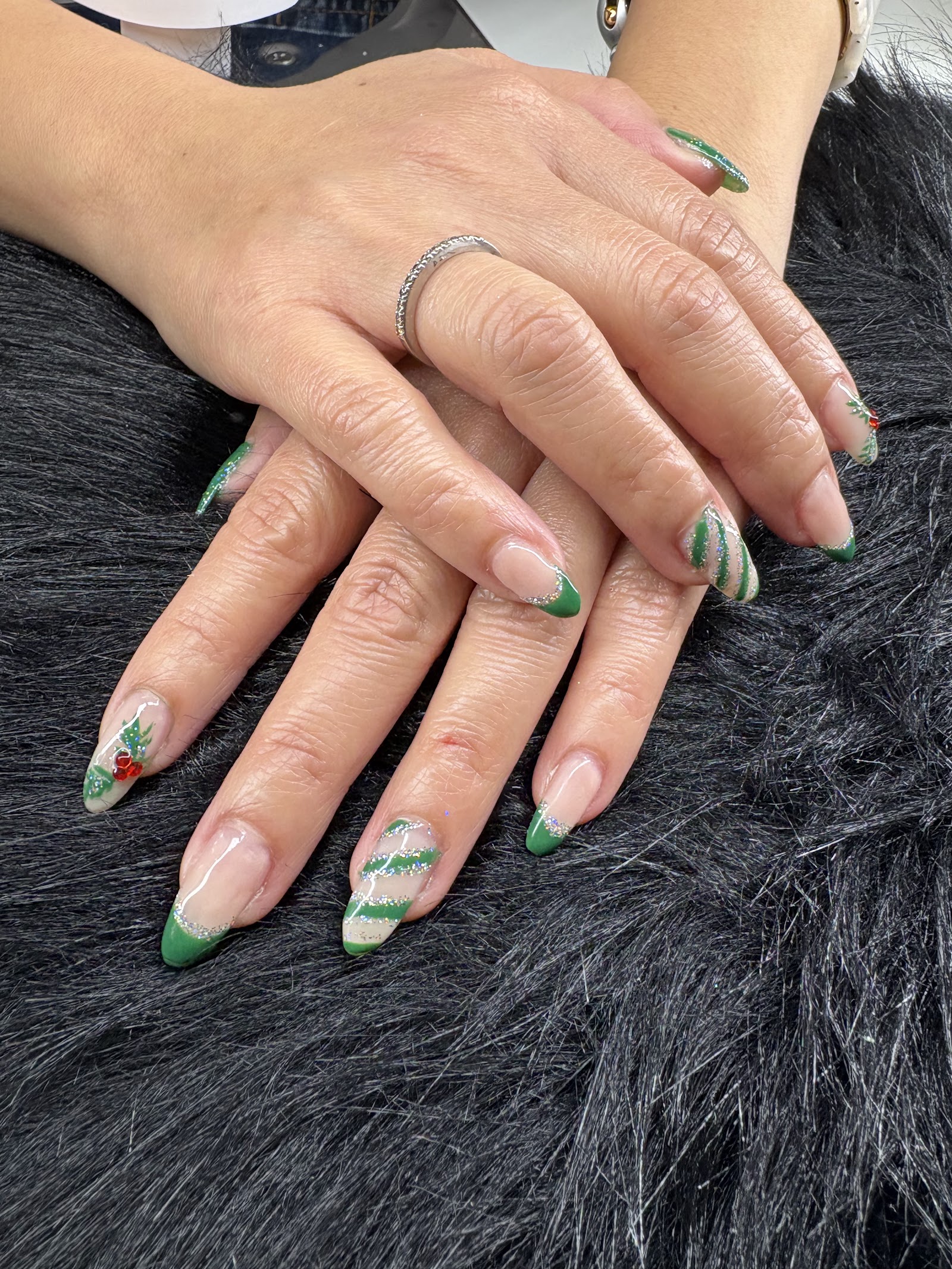 Hair Detox Studio nail photo 1